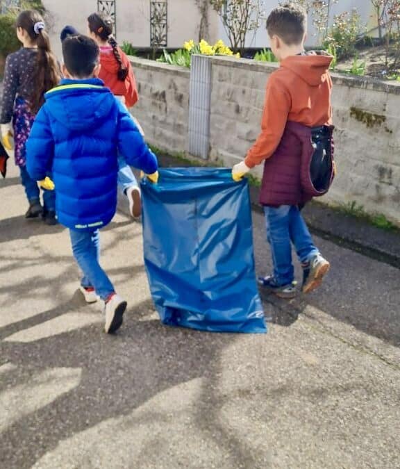 Schüler der Rauchbeinschule engagieren sich für eine saubere Umwelt