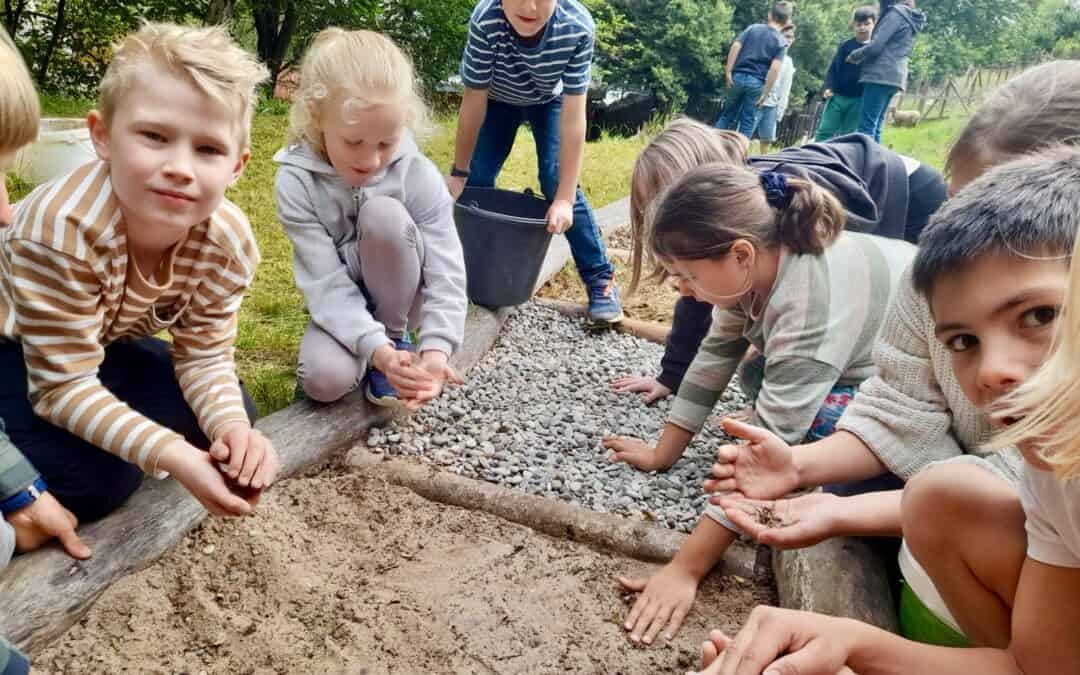 Outdoor-Aktion mit den neuen 1. Klässlern